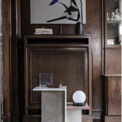 Ferm LIVING MESA DISTINCT 8 Ferm LIVING MESA DISTINCT -Asientos Comercio FERM DISTINCT SIDE 3