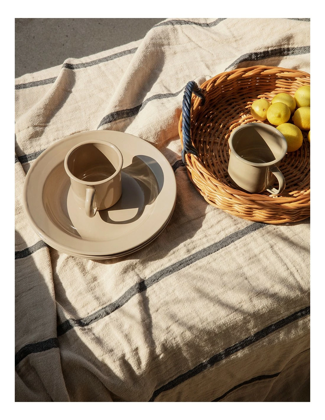 Ferm LIVING ENAMEL PICNIC 8 SET 2 Ferm LIVING ENAMEL PICNIC 8 SET - Imagen 2