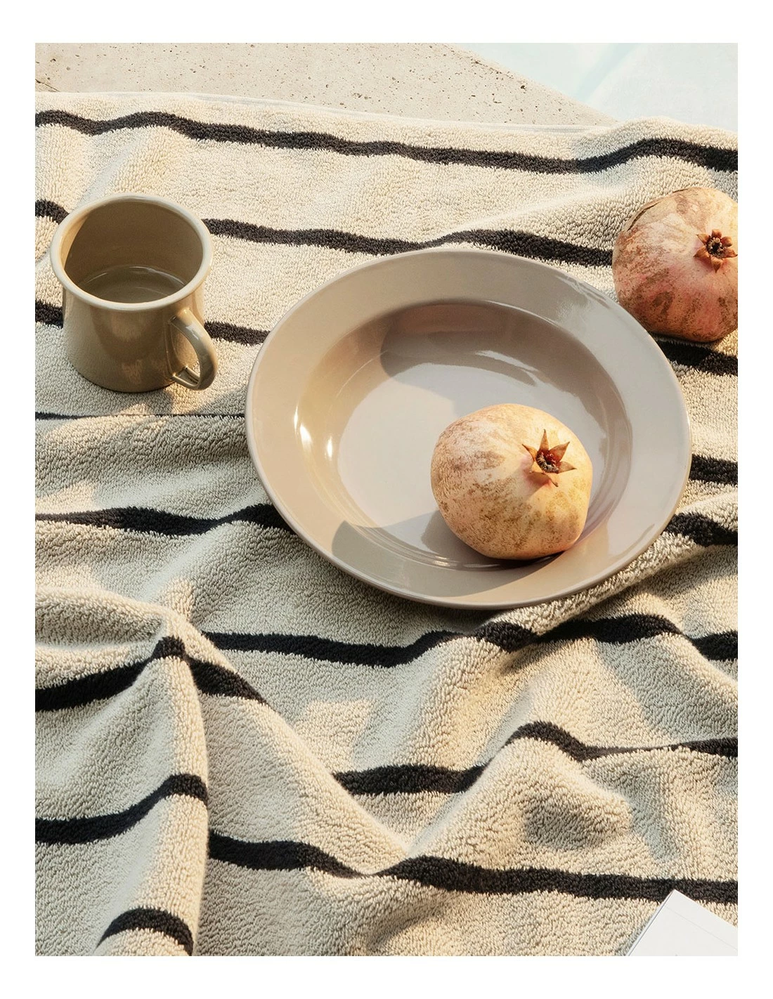 Ferm LIVING ENAMEL PICNIC 8 SET 3 Ferm LIVING ENAMEL PICNIC 8 SET - Imagen 3