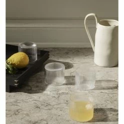 Ferm LIVING FLOW JUG 7 Ferm LIVING FLOW JUG -Asientos Comercio FERM FLOW JUG 12