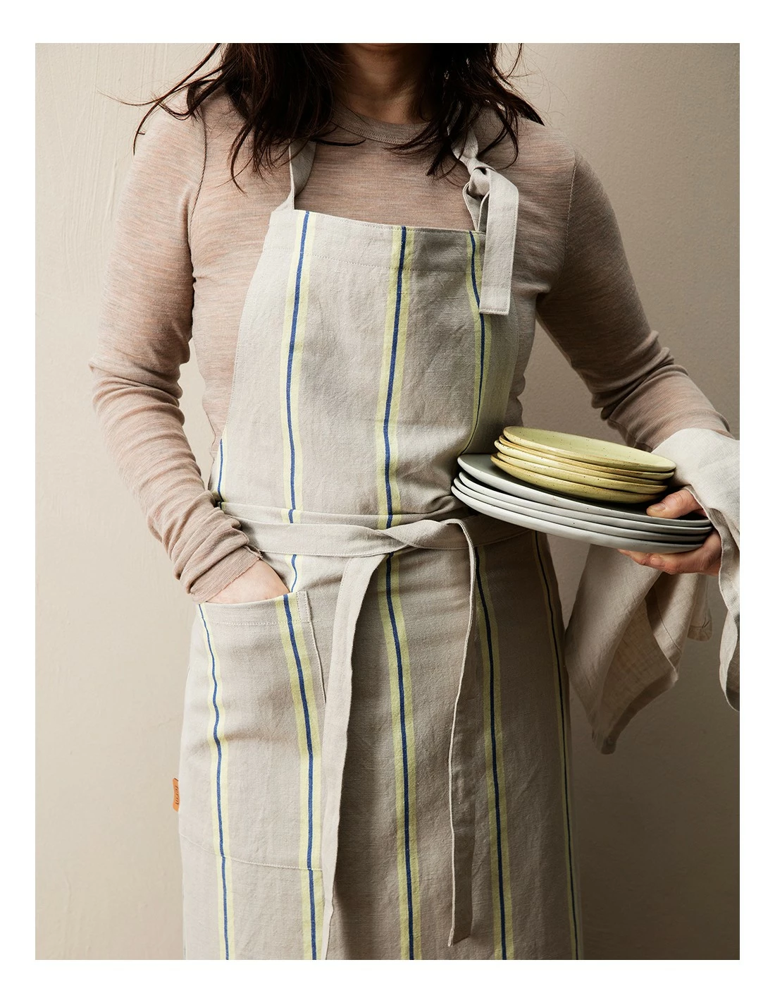 Ferm LIVING DELANTAL HALE OYSTER 3 Ferm LIVING DELANTAL HALE OYSTER - Imagen 3