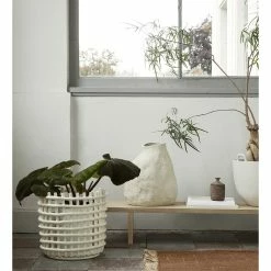 Ferm LIVING KONA DISPLAY TABLE -Asientos Comercio FERM KONA DISPLAYTABLE 3