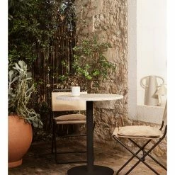 Ferm LIVING MINERAL CAFÉ TABLE 9 Ferm LIVING MINERAL CAFÉ TABLE -Asientos Comercio FERM MINERAL CAFETABLE 5