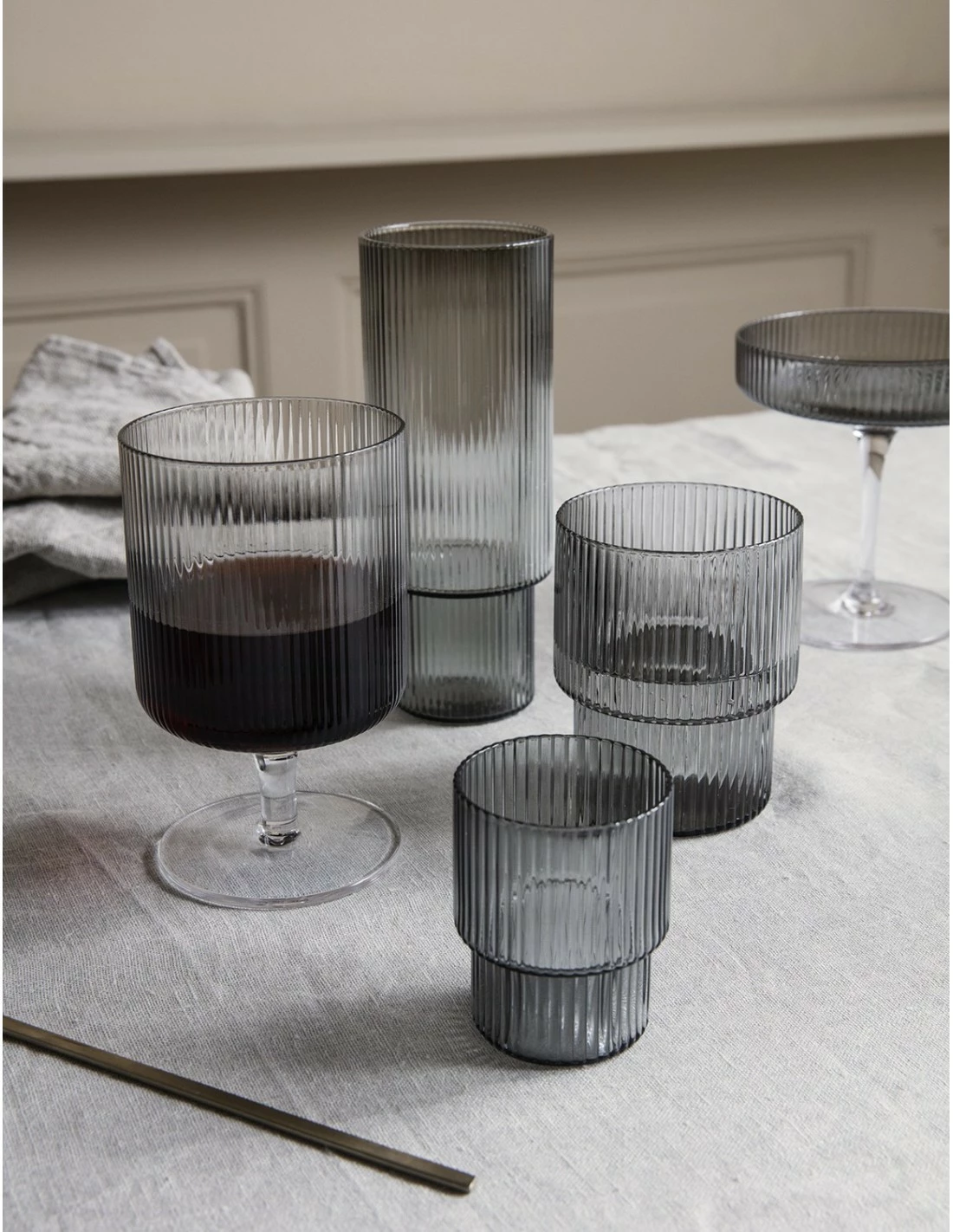 Ferm LIVING VASOS RIPPLE ALTOS 4 SET 3 Ferm LIVING VASOS RIPPLE ALTOS 4 SET - Imagen 3