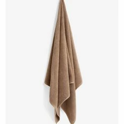 Hay TOALLA BAÑO MONO